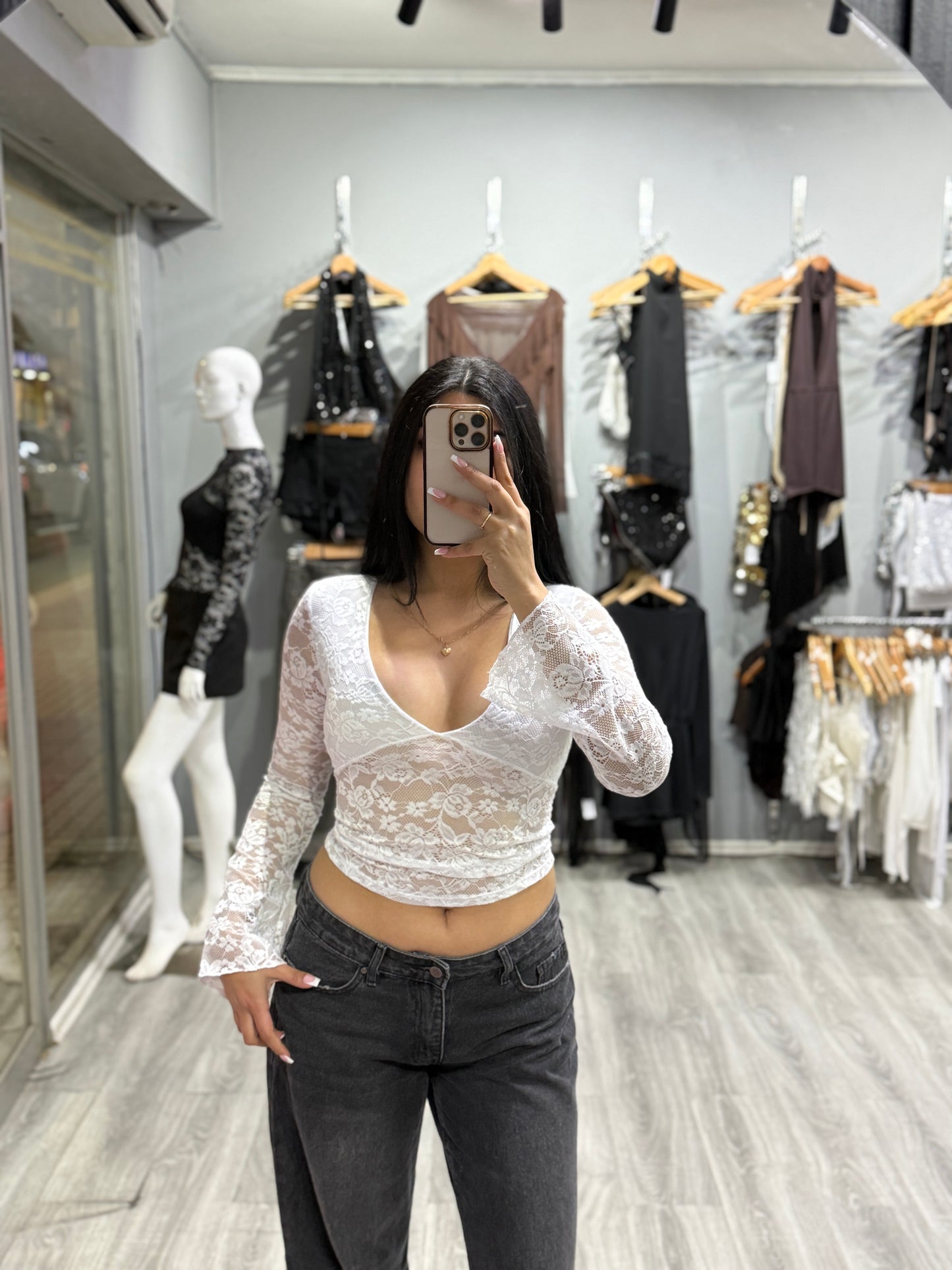 TOP V ENCAJE