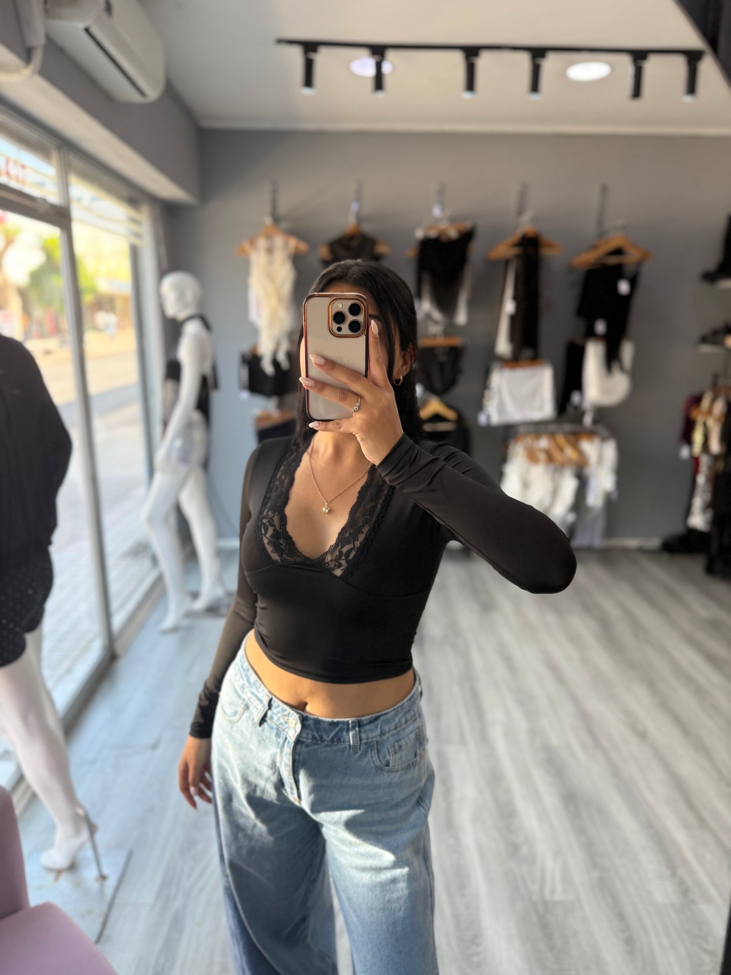 TOP BORDE ENCAJE 🇦🇷