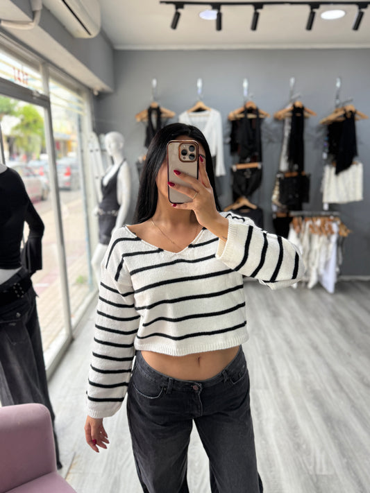 Sweater V líneas