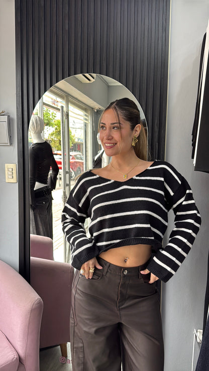 Sweater V líneas