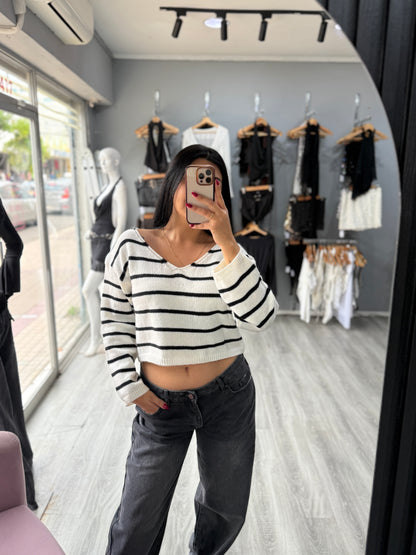 Sweater V líneas