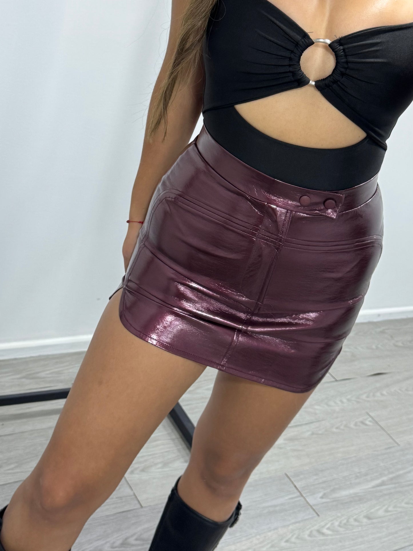 FALDA BURDEO LATEX