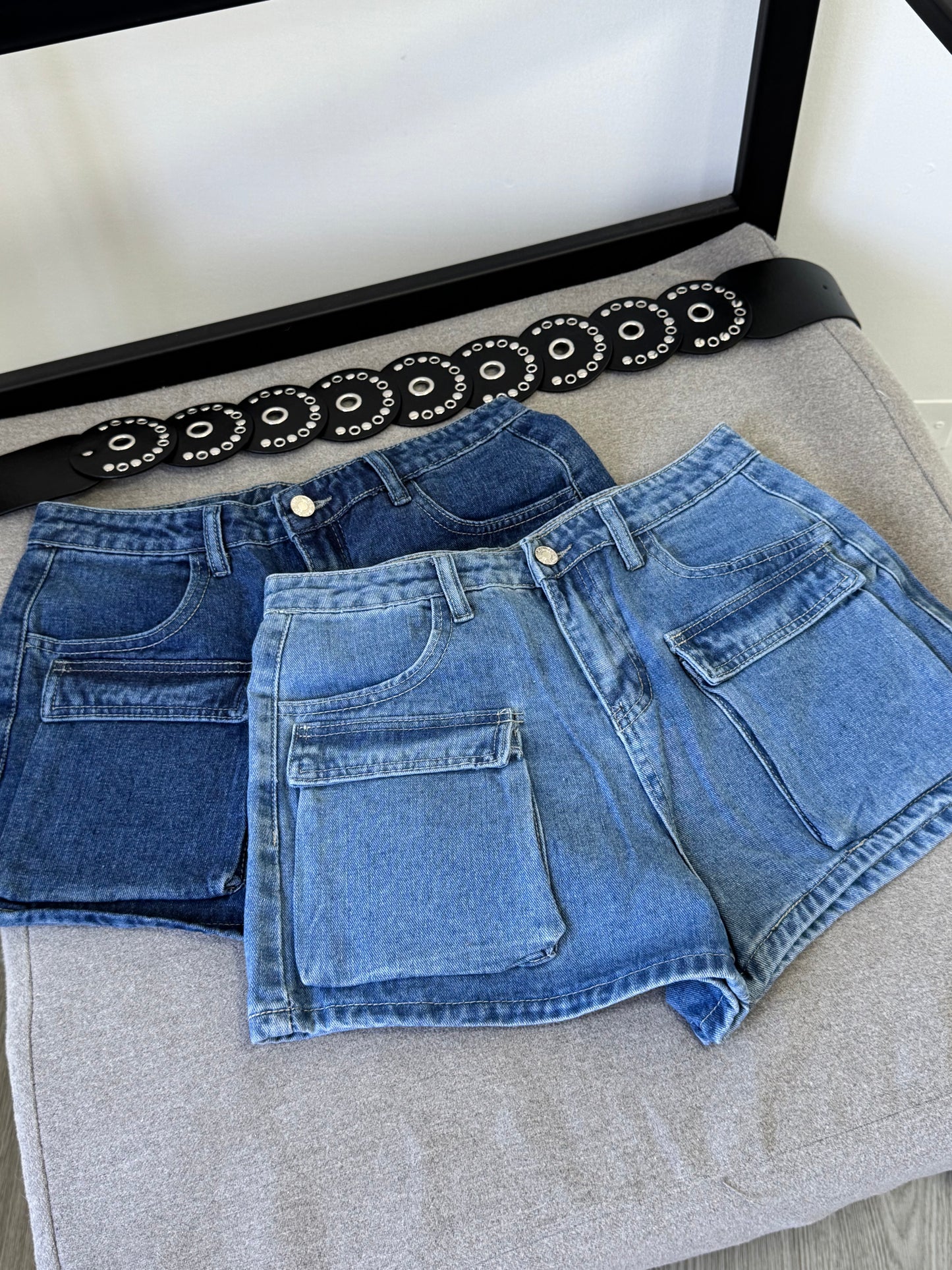 SHORT CARGO JEANS