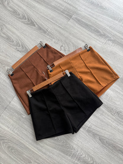 SHORT GAMUZA